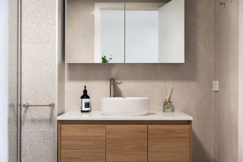 A Wabi-Sabi Style Apartment At City - Accommodation Whitsundays 3