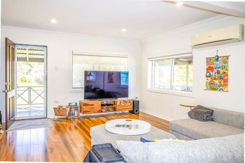 A Wave From It All - Accommodation Whitsundays 4