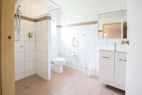 A & A Motel - Accommodation Whitsundays 4