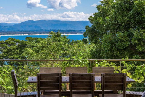 Above The Pass - Accommodation Whitsundays 3