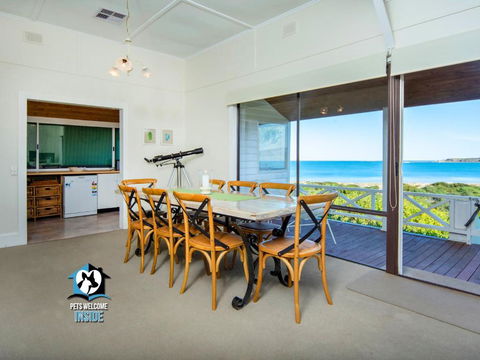 Absolute Beachfront 3BR 2BA Home W/ Beach Track - Accommodation Whitsundays 0