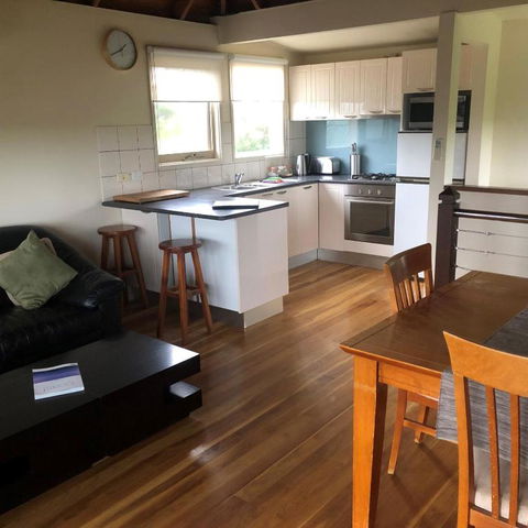 Acacia Rise - Accommodation Whitsundays 2