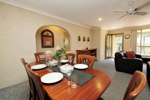 Acacia - Accommodation Whitsundays 1