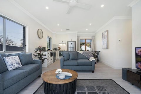 Accommodation Hunter - Adams Street Maitland - Accommodation Whitsundays 3