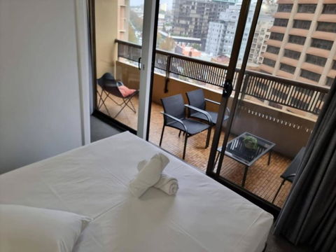 Accommodation Sydney City Centre 1 Bedroom Apartment With Balcony - Accommodation Whitsundays 4
