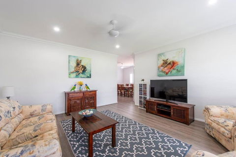 Admiralty Shores - LJHooker Yamba - Accommodation Whitsundays 1