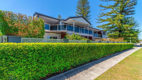 Adrift Apartments - Accommodation Whitsundays 0