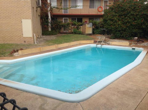 Affordable Inglewood Apartment+Pool - Accommodation Whitsundays 2