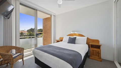 Affordable, Pool, Spa, Beach, Bbq, Sleeps 4 - Accommodation Whitsundays 4