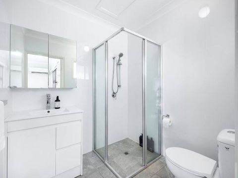 Affordable Studio Steps From UQ Shops And Transit - Accommodation Whitsundays 4