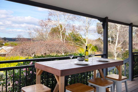 Aggies Way - Accommodation Whitsundays 0