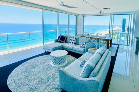 Air On Broadbeach Beachfront 2Level Stunning Apartment With 180 Degree Views - Accommodation Whitsundays 2