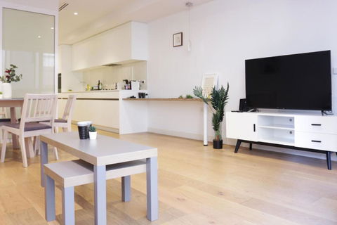 Absolute Collins Apartments - Accommodation Whitsundays 4