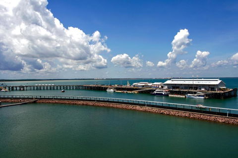 Absolute Waterfront - Tropical Sunrise Apartment Over The Water - Accommodation Whitsundays 1