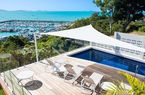 A Point Of View - Accommodation Whitsundays 4