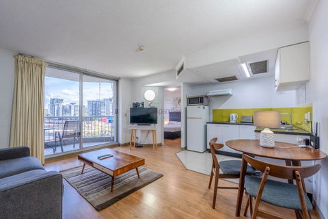 Abbey On Roma Hotel & Apartments - Accommodation Whitsundays 2