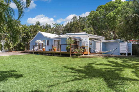 A Perfect Stay - San Juan Surfers Cottage - Accommodation Whitsundays 0