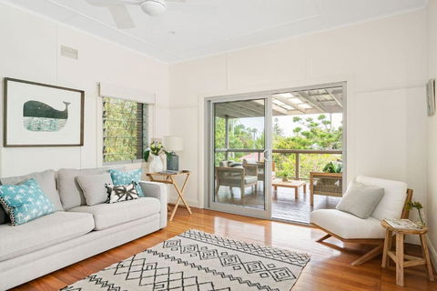 A Perfect Stay - The White Rabbit - Accommodation Whitsundays 0