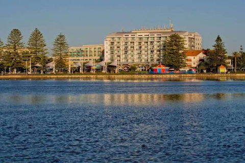 A-The Entrance Private Water Front 1 Bedroom Appartment At The Oaks - Accommodation Whitsundays 1