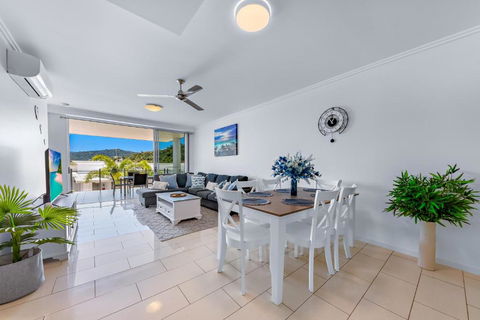 Airlie Summit Apartments - Accommodation Whitsundays 0