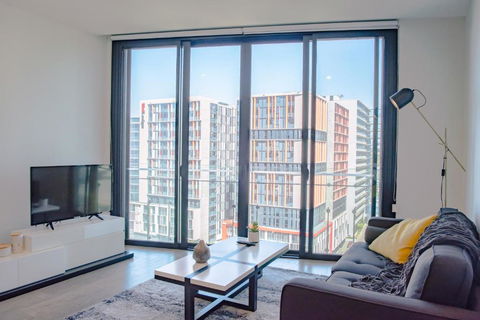 AirTrip Apartments On Tribune Street - Accommodation Whitsundays 0