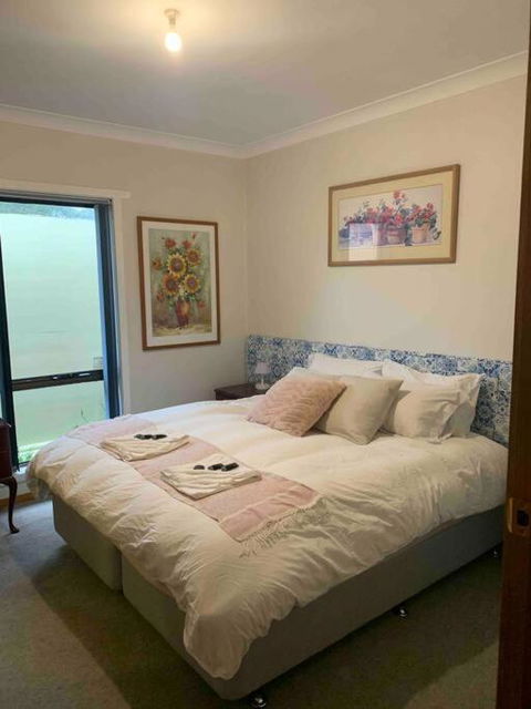 Al Mare - Mediterranean 4BR Retreat By The Sea - Accommodation Whitsundays 2