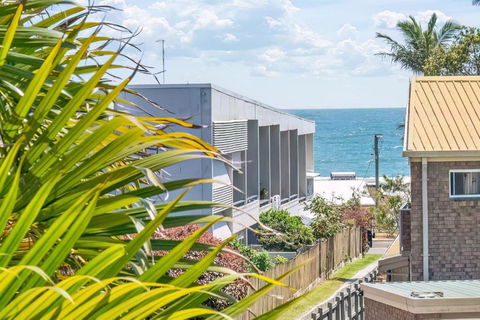 Alex Home With Easy Pathway To The Beach - Accommodation Whitsundays 2