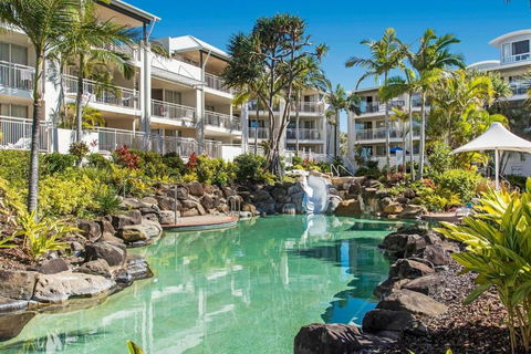 Alexandra Beach Resort Couples Escape - CoastHM - Accommodation Whitsundays 3