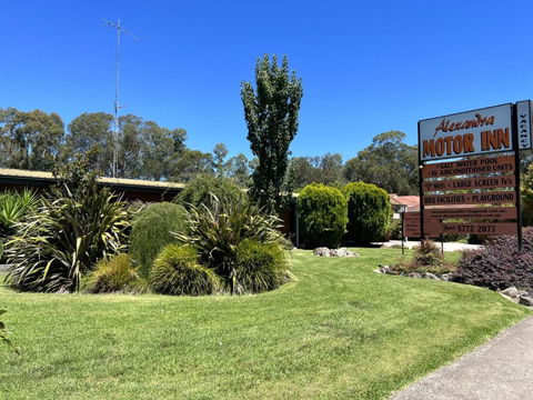 Alexandra Motor Inn - Accommodation Whitsundays 4