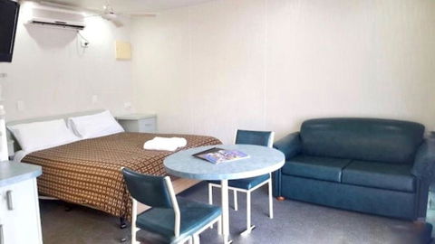 Alexandra Parklife Studio 4 - Accommodation Whitsundays 2