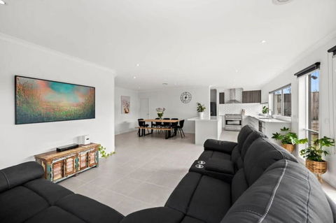 All Day Sunshine And Relaxation -Pet Friendly - Accommodation Whitsundays 1