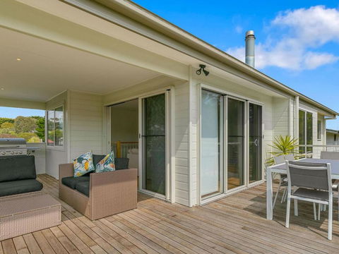 All Decked Out - Accommodation Whitsundays 3