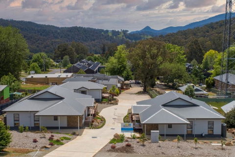 All Seasons Marysville - Accommodation Whitsundays 1