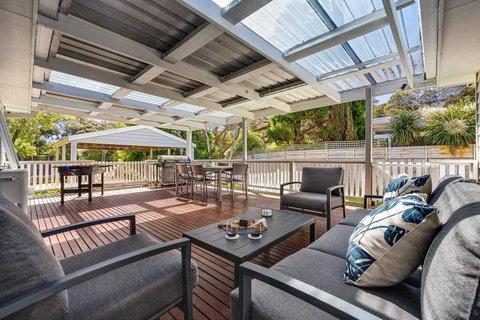 Allure Beach House Rye - Something For Everyone! - Accommodation Whitsundays 1