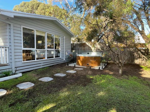Allure Beach House Rye - Something For Everyone! - Accommodation Whitsundays 2