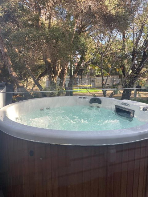 Allure Beach House Rye - Something For Everyone! - Accommodation Whitsundays 0