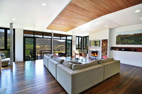 Alluvium - City Luxury In The Country - Accommodation Whitsundays 1