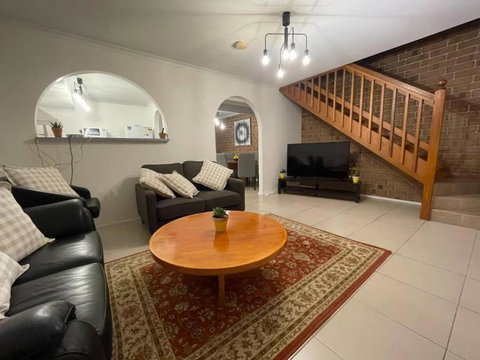 Aloha Adelaide - Accommodation Whitsundays 3