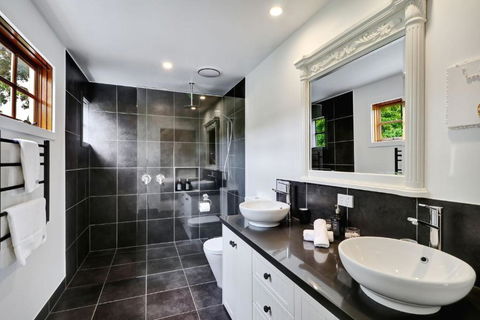 Alpine Sadler Retreat - Accommodation Whitsundays 4