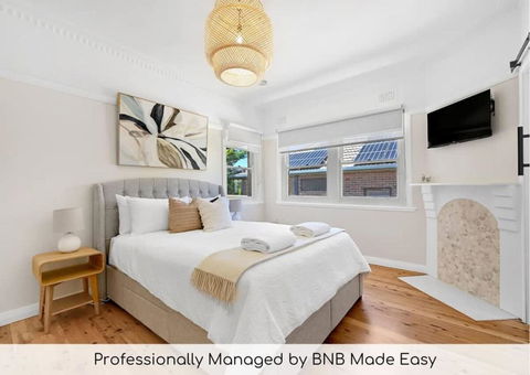 Amarde - Contemporary Heritage Fusion, Fireplace - Accommodation Whitsundays 0