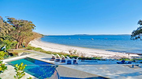 Amarna Luxury Beach Resort - Accommodation Whitsundays 3