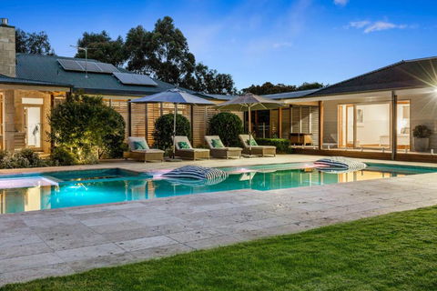 Amaroo Luxury Family Resort Mornington Peninsula - Accommodation Whitsundays 3