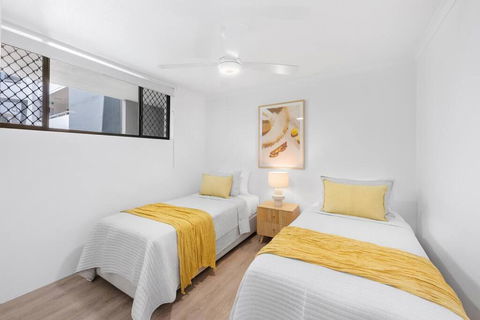 Amazing Beach View And Perfect Location Kirra - Accommodation Whitsundays 2