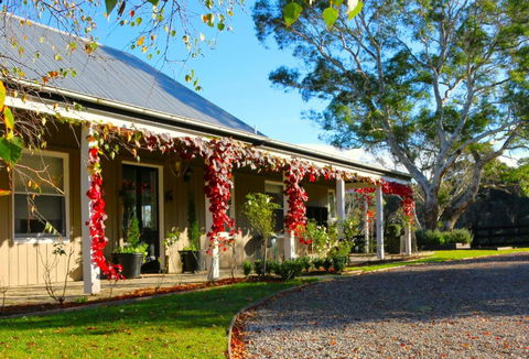 Amberlea Homestead & Cottage - Accommodation Whitsundays 1