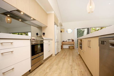 AMIRI AMITY POINT - Accommodation Whitsundays 2