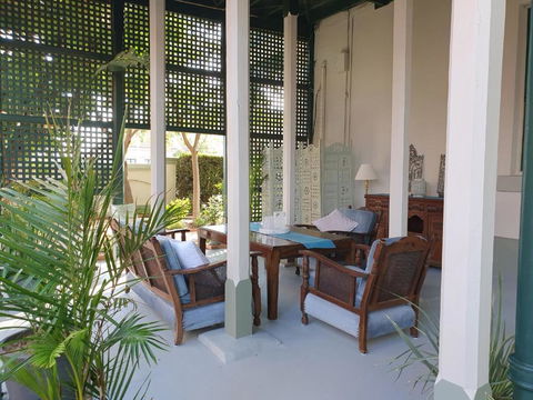 Anglesey House Iconic Forbes CBD Heritage Home - Accommodation Whitsundays 4