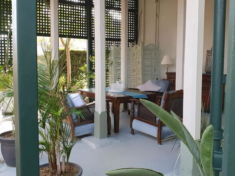 Anglesey House Iconic Forbes CBD Heritage Home - Accommodation Whitsundays 1