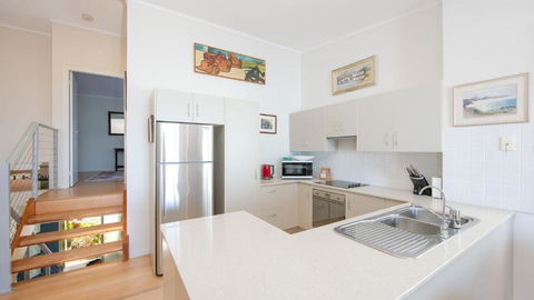 Angourie Blue 3 - Accommodation Whitsundays 2