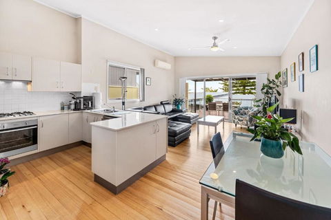 Angourie Blue 5 - Ocean Views - Accommodation Whitsundays 0