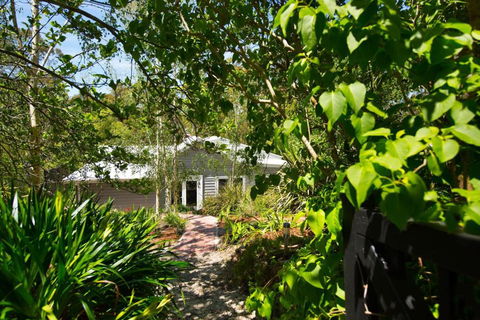 Annecy House - Accommodation Whitsundays 4